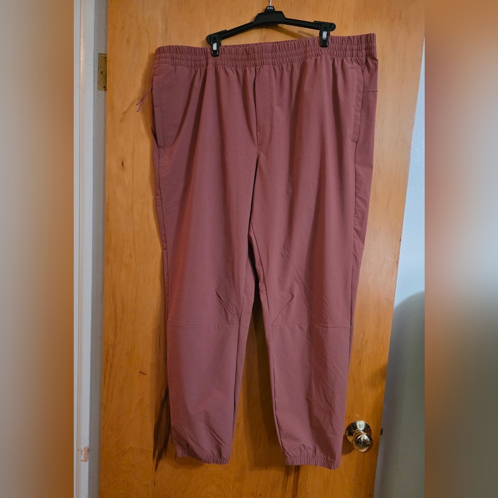 VRST Men's Slim Taper Pants Size XXL.